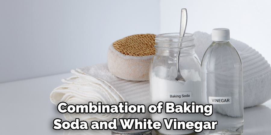 Combination of Baking Soda and White Vinegar