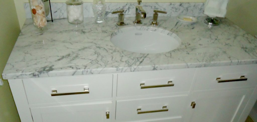 How to Caulk Bathroom Vanity