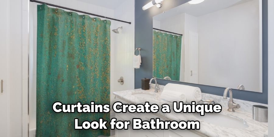 Curtains Create a Unique Look for Bathroom