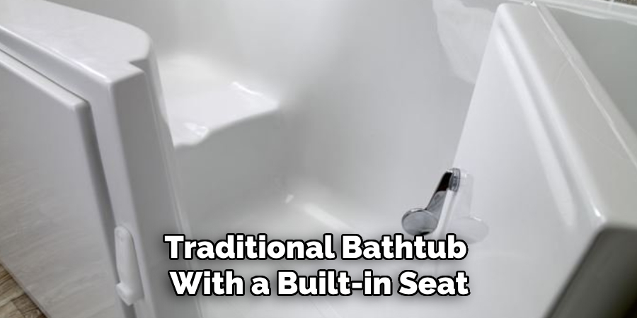 Traditional Bathtub With a Built-in Seat