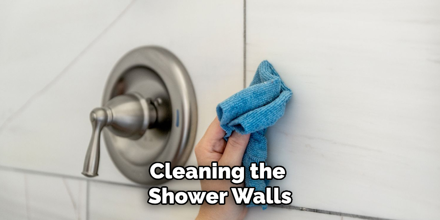 Cleaning the Shower Walls