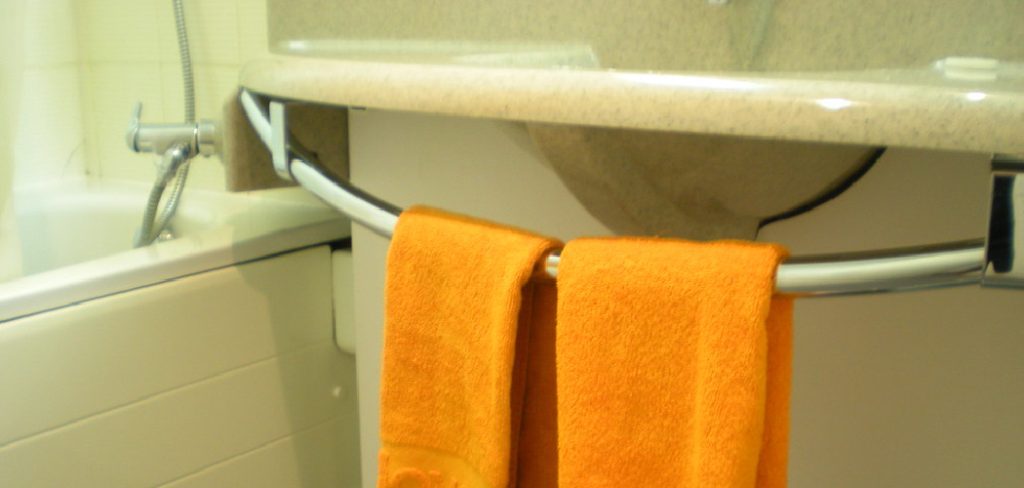 How to Clean a Towel Rack