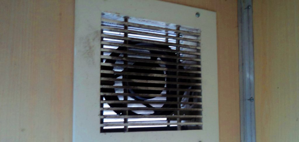 How to Ventilate a Bathroom in a Garage