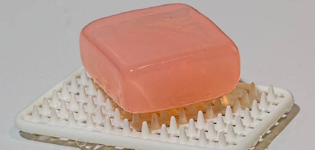 How to Keep a Soap Dish Dry and Tidy