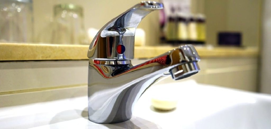 How to Restore Chrome Bathroom Fixtures