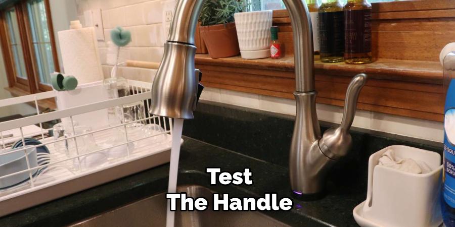 Test
The Handle