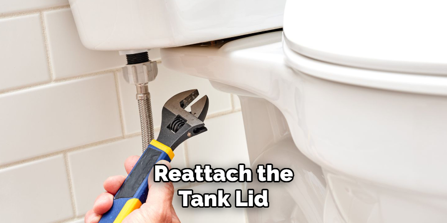 Reattach the Tank Lid