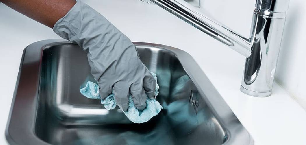 How to Clean Faucet Head With Vinegar