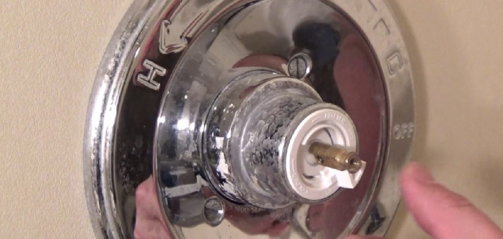 How to Adjust Hot Water on a Delta Shower Faucet
